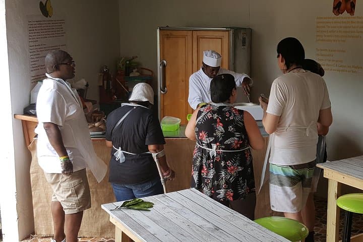 Wah Gwaan Cultural Tour: Trelawny Culinary, History & Dance Experience photo 5