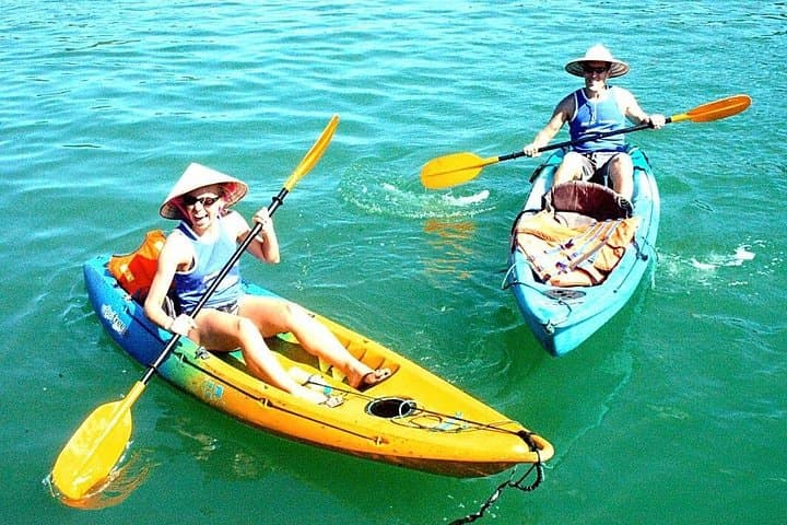 2-Day Luxury Ha Long & Lan Ha Bay Cruise from Hanoi with Kayaking photo 3