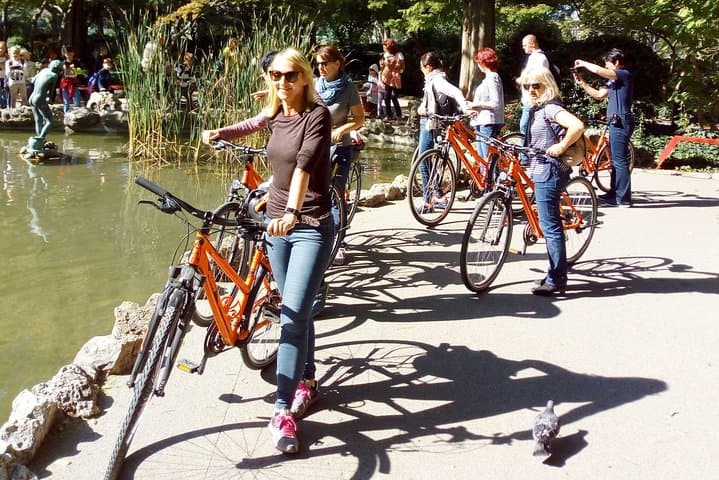 Private Budapest Bike Tour with E-Bike Option: Pest & Buda Highlights photo 4