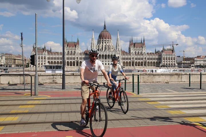 Private Budapest Bike Tour with E-Bike Option: Pest & Buda Highlights photo 5