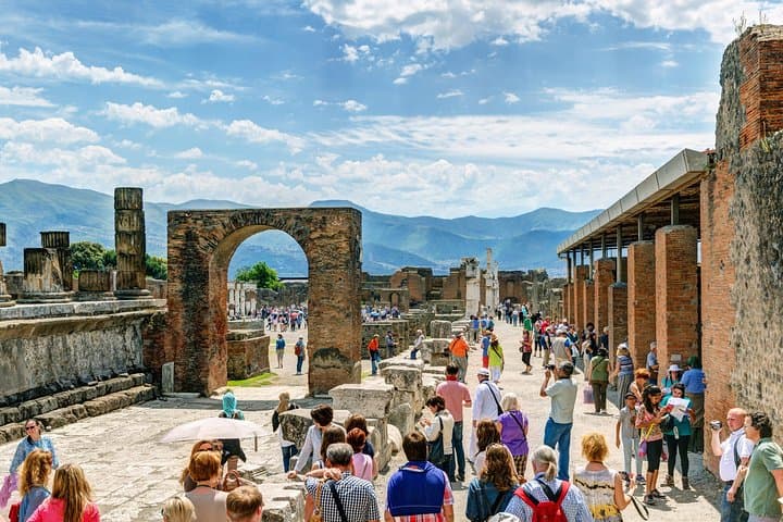 Walk Pompeii with an Archaeologist: Private All-Inclusive Tour from Sorrento photo 4