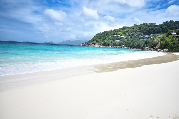 Private Full-Day Mahe Island Tour: Beaches, Peaks & Creole Culture photo 2