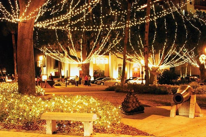 Private Nights of Lights Tour — St. Augustine Historic Holiday Cart Experience photo 3