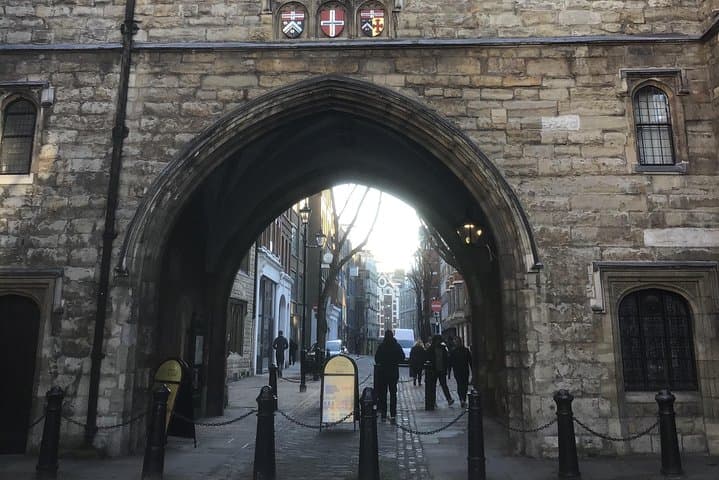 Castles, Crusaders, Communists and Courts - London Historical Walking Tour photo 3