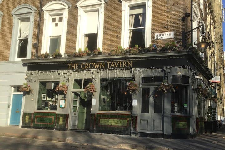 Castles, Crusaders, Communists and Courts - London Historical Walking Tour photo 4