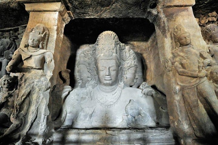 Ferry to Elephanta Caves from Mumbai: Exploring Gharapuri's Rock‑Cut Temples photo 2