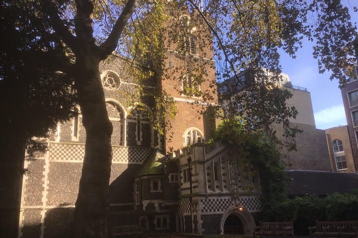 Castles, Crusaders, Communists and Courts - London Historical Walking Tour