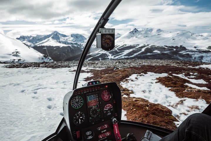 Helicopter Flight Over the Great Lakes of Tierra del Fuego: Andes Lagoons & Glaciers photo 5
