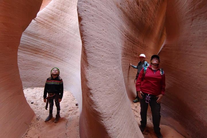 Private Kanab Canyoneering: Full-Day Slot Canyon Rappelling Adventure