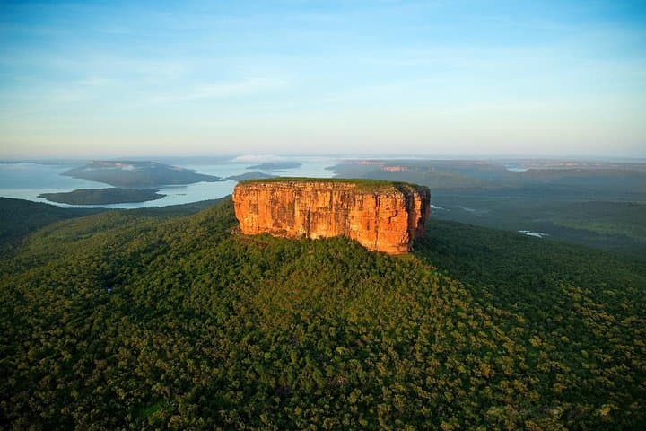 Broome to Mitchell Falls Air Tour: Horizontal Falls, Montgomery Reef & Cygnet Bay photo 5