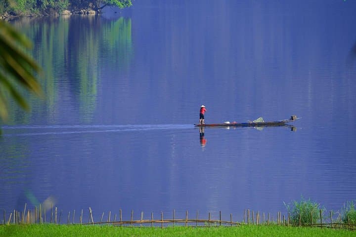 Private Day Trip from Hanoi to Tam Coc, Mua Cave & Hoa Lu photo 3