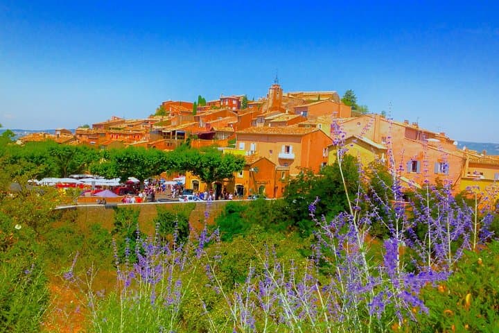 Luberon, Roussillon & Gordes Half-Day Tour from Avignon — Abbeys, Ochre Cliffs & Lavender Views photo 3
