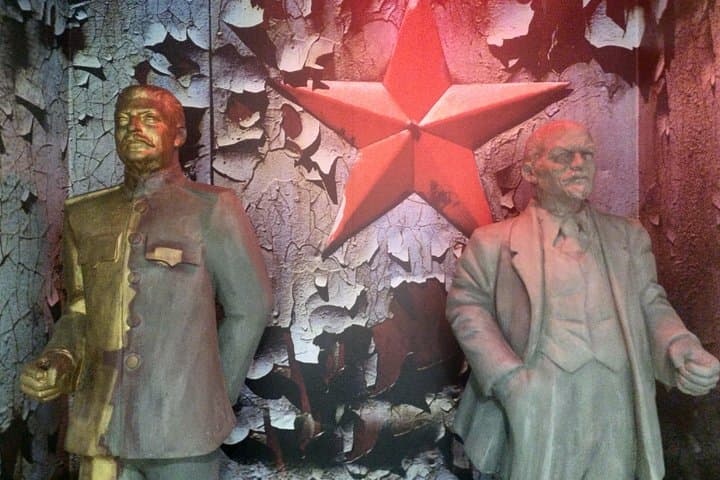 Prague Communism Walking Tour: Museum, Wenceslas Square & Velvet Revolution Sites