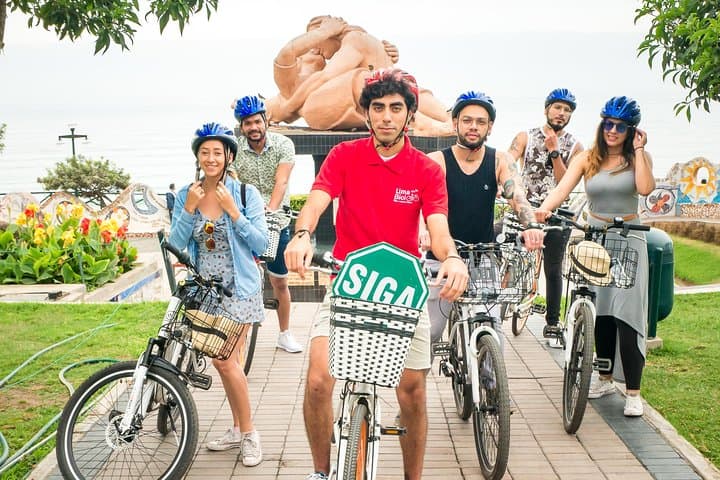 Lima Bike Express: Miraflores & Barranco Coastal Ride photo 3