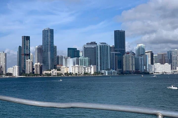 Miami Bus and Boat Combo: Half-Day City & Millionaire's Row Cruise photo 4