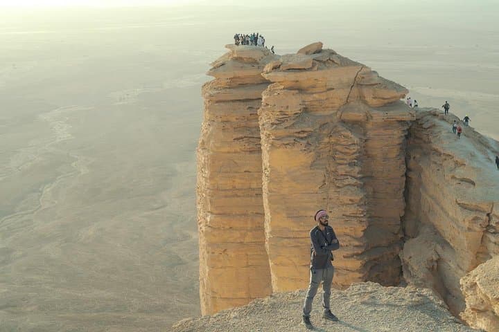Edge of the World Riyadh 4x4 Tour — Cliffs, Camels, Dinner & Stargazing