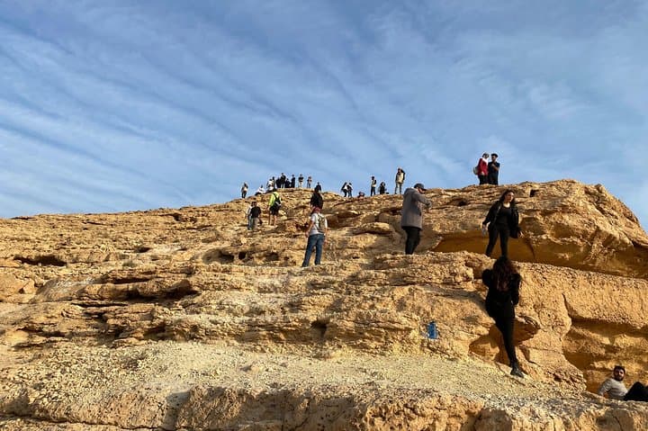 Edge of the World Riyadh 4x4 Tour — Cliffs, Camels, Dinner & Stargazing photo 2