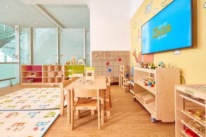 Dubai International Airport Plaza Premium Lounge — Terminal 3 Access & Amenities photo 3