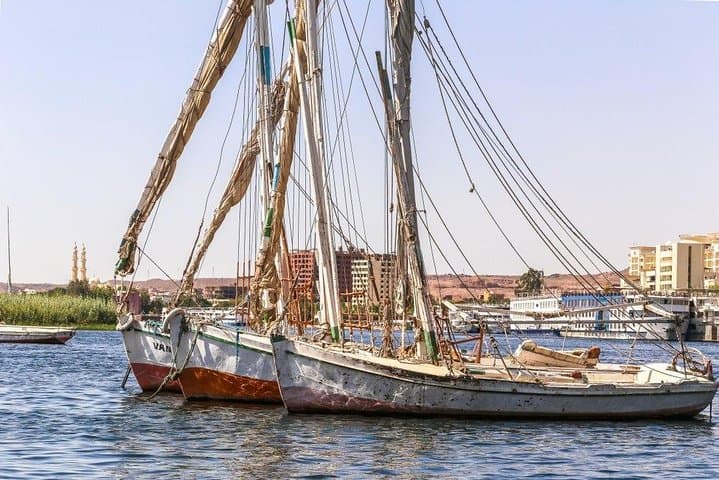 Private Felucca Lunch on the Nile: Luxury Sail & Egyptian Cuisine in Cairo photo 2