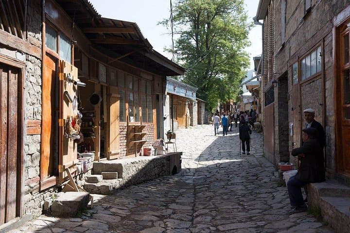Shamakhi & Lahij Day Tour from Baku — Juma Mosque, Diri Baba, and Mountain Villages