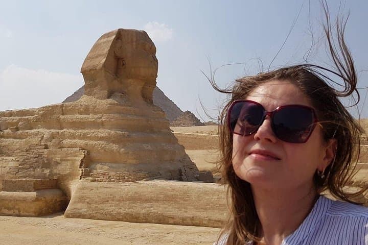 Cairo Day Trip from Hurghada: Private Coach Tour to the Pyramids & Egyptian Museum photo 1