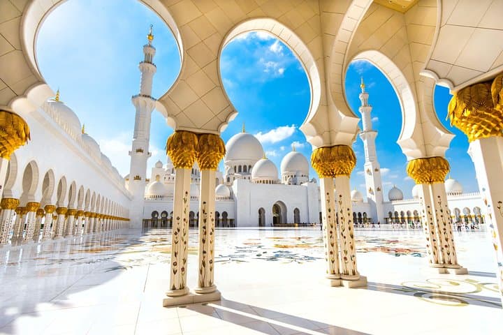 Ultimate Abu Dhabi Day Tour: Grand Mosque, Corniche & Global Village photo 2