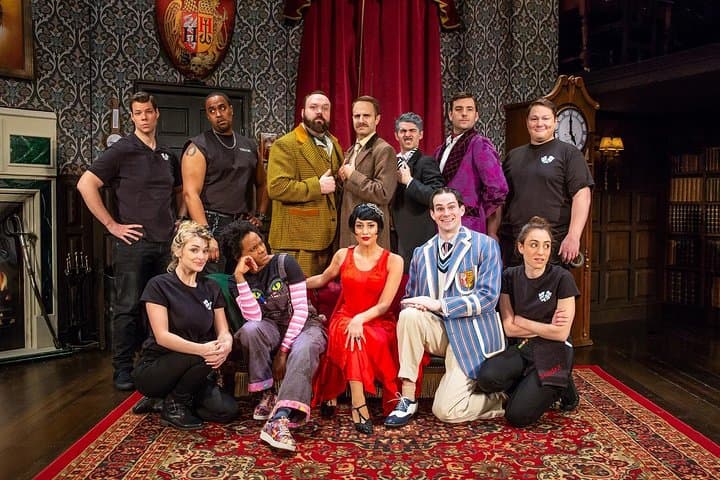 See The Play That Goes Wrong Off Broadway — Tickets & What to Expect