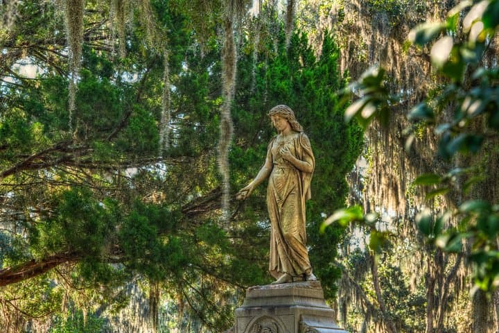 Bonaventure Cemetery Tour in Savannah: 90-Minute Historical & Ghost Walk
