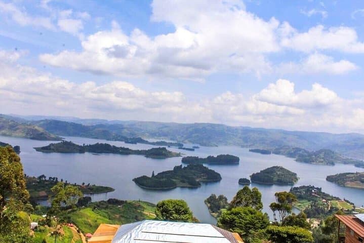 15-Day Uganda Safari: Gorillas, Chimps & the Big Five photo 4