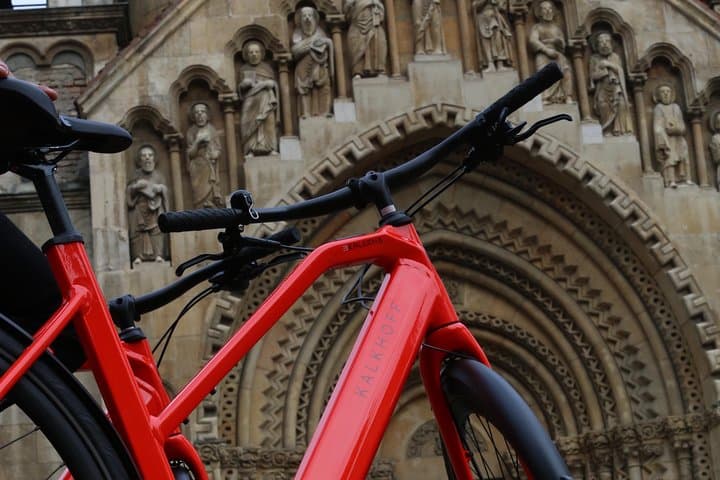 Budapest E‑Bike Historic Downtown Ride — Buda & Pest in 3.5 Hours photo 5