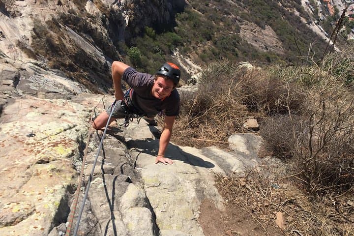Climb Peña de Bernal: Guided Single- and Multi-Pitch Routes in Querétaro photo 5