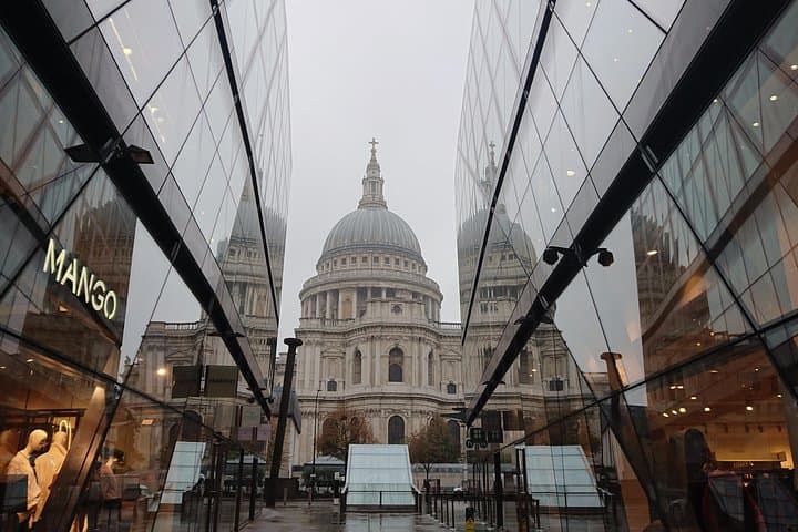 Essential London: Must-Sees and Hidden Gems Private Walking Tour