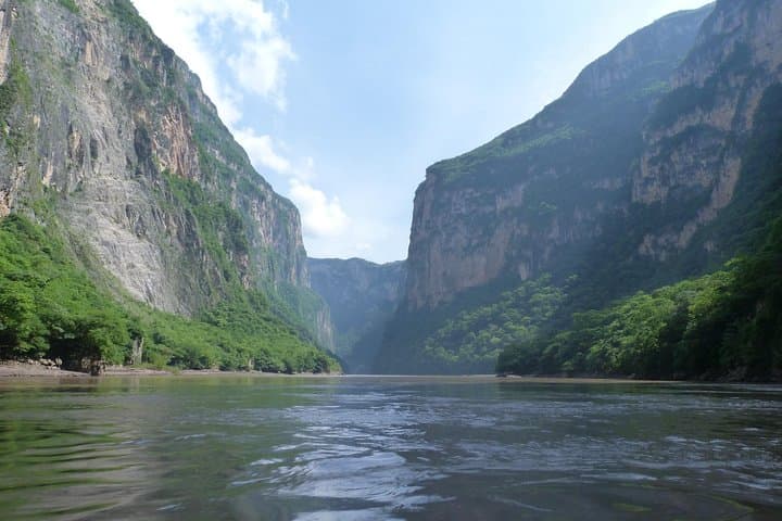Sumidero Canyon Boat Tour from Tuxtla: Viewpoints & Chiapa de Corzo photo 4
