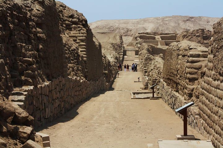 Exploring Pachacamac: Guided Tour to the Temple of the Great God from Lima photo 2