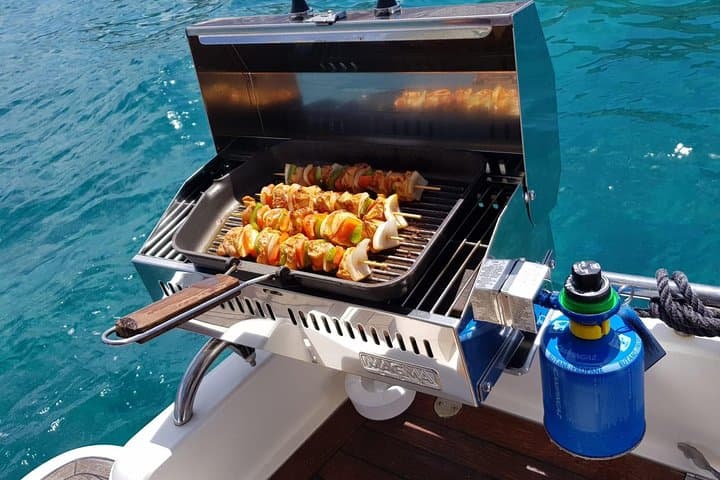 Gran Canaria Private Yacht Charter from Puerto de Mogán — 4-Hour Keeper Uno Cruise photo 3