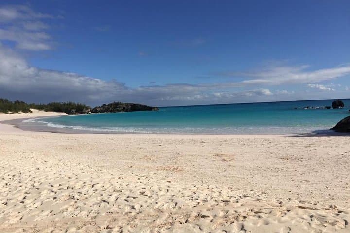 Exploring Bermuda’s Top Beaches: A Day-Long Coastal Adventure photo 3
