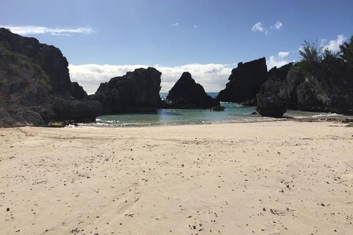Exploring Bermuda’s Top Beaches: A Day-Long Coastal Adventure photo 5