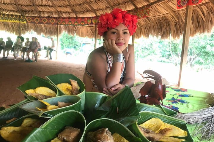 Embera Indian Village: Canoe to Culture on the Chagres River photo 2