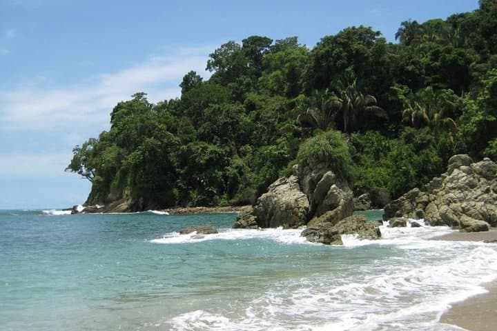 Private Transfer La Fortuna to Manuel Antonio — Scenic Route with Wildlife Stops photo 3