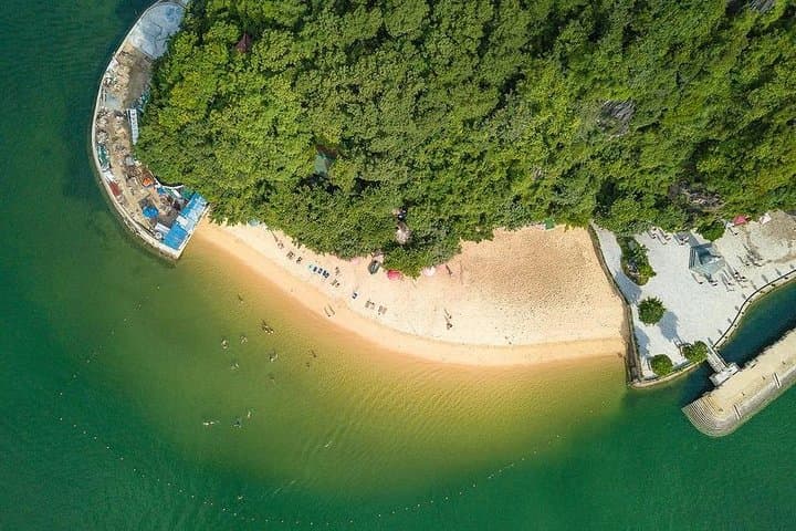 luxury-halong-bay-day-cruise-jacuzzi-kayaking photo 6