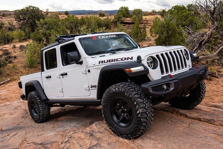 Moab Self-Guided Backcountry Jeep Adventure — Shafer Trail, Gemini Bridges & Backcountry Routes photo 4