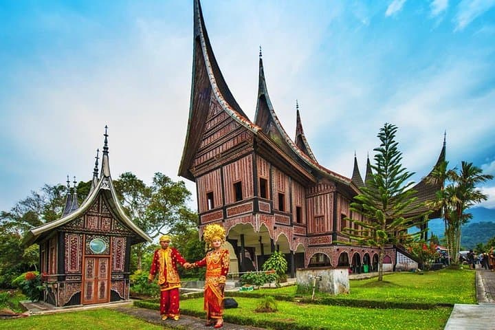 3-Day Private Padang Tour: Minangkabau Culture, Harau Valley & Bukittinggi Highlights