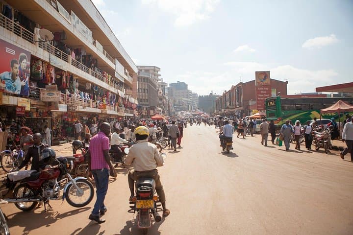 Kampala and Entebbe: 2-Day City Tour with Ngamba Chimpanzee Island