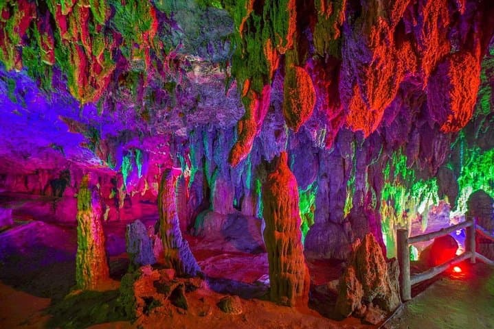 Kunming Two-Day Essence Tour: Stone Forest, Jiuxiang Cave & West Hill photo 6