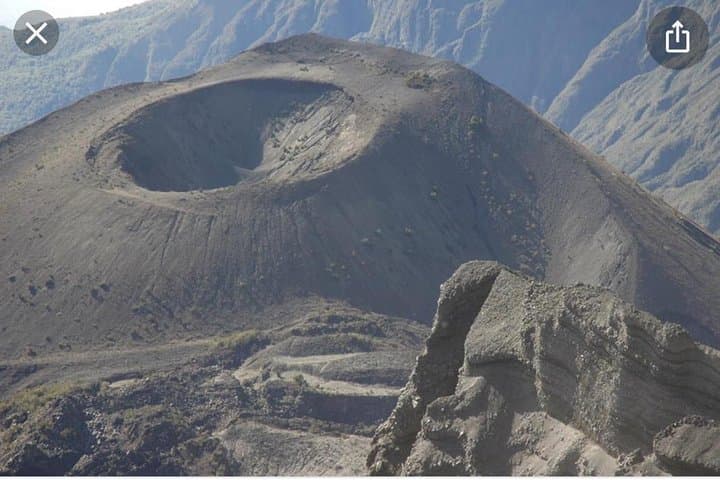 Mt Meru Trekking: A 4-Day Summit Through Arusha National Park