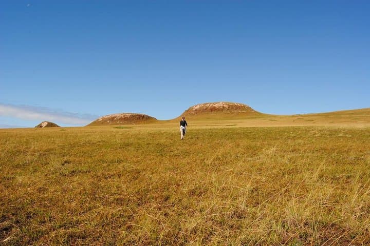 Poike Volcano Hike — Private Easter Island Trek to the Remote Eastern Rim photo 2
