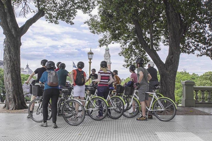 Cycle Palermo to Recoleta: 4‑Hour Bike Tour Through Buenos Aires’ Parks and Monuments photo 4