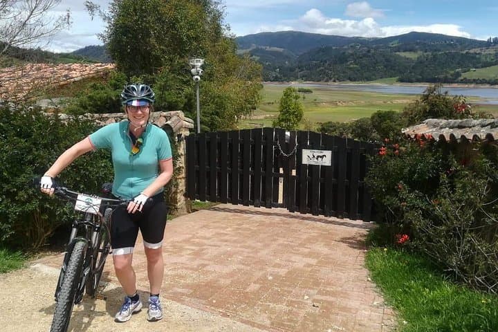 Sisga Dam Bike Tour: Scenic Cycling Loop Near Bogotá