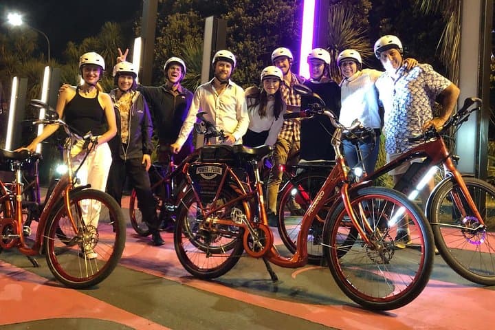 Auckland Night E-Bike Tour: City Lights, Lightpath & Waterfront Rides photo 5