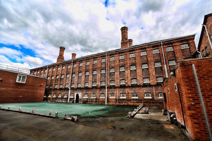Inside Shrewsbury Prison: Guided Tour of Georgian Cells and Execution Sites photo 2